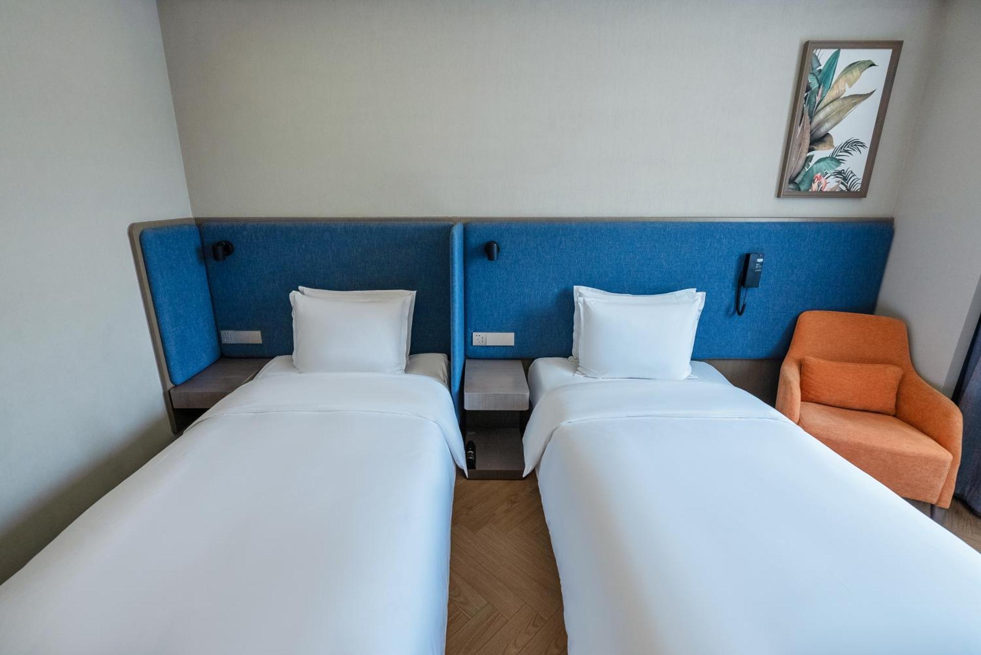 Holiday Inn Express Beijing Badaling, An Ihg Hotel Yanqing Exterior photo